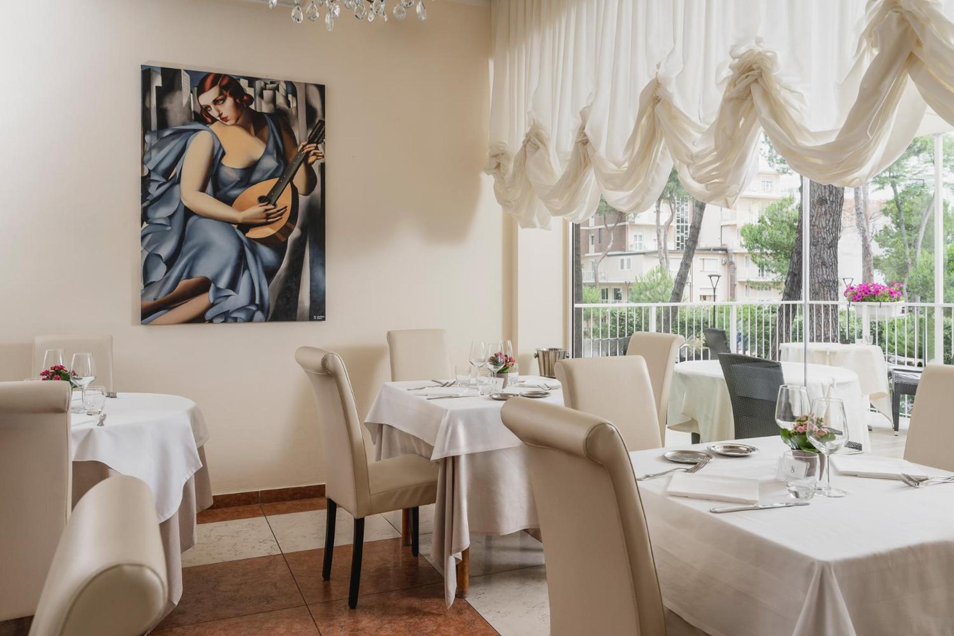 Hotel Plaza Milano Marittima Exterior photo
