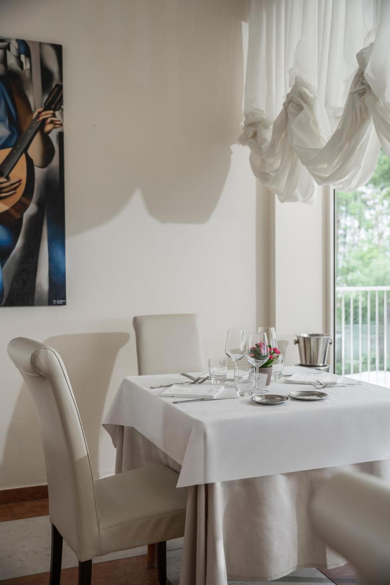 Hotel Plaza Milano Marittima Exterior photo